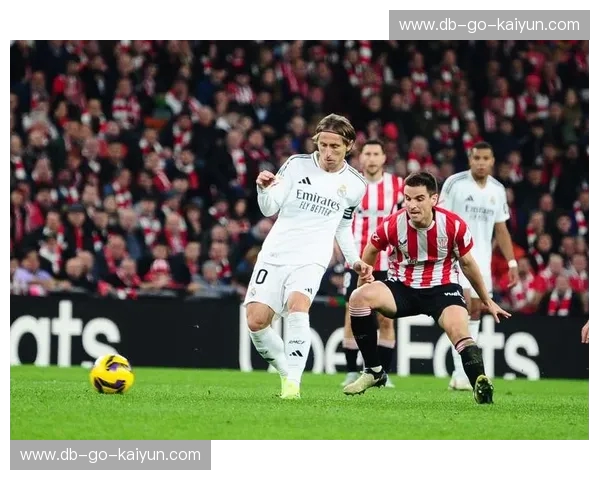 伯纳乌的星光与巴斯克的坚守：当皇马遇见皇社，这不只是一场豪门游戏